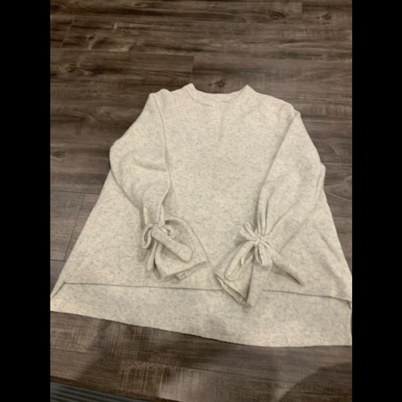 The group Babaton/Aritzia